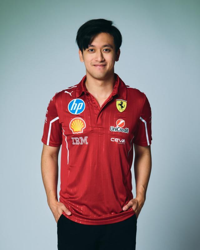 周冠宇出任法拉利替补，一切皆为2026重返赛场