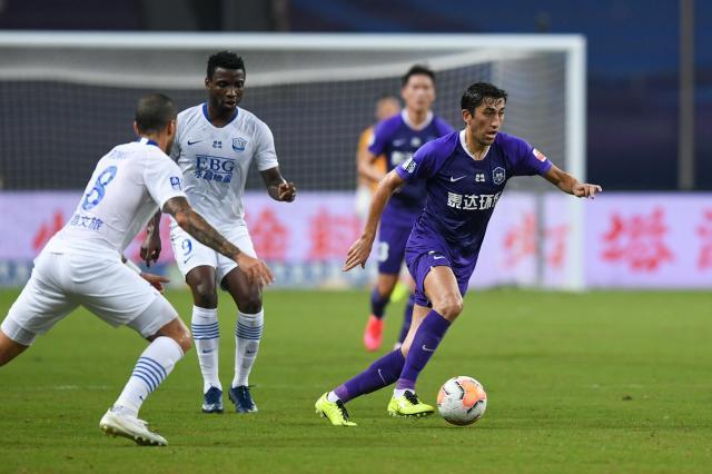 MK体育APP-艾哈重返国家队先赴迪拜冬训 何时启程返津无定论